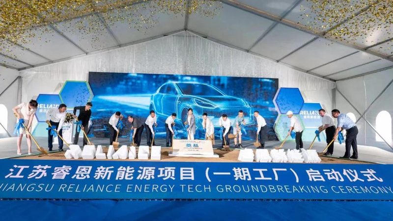光伏支架批发价格：揭秘影响其价格的关键因素